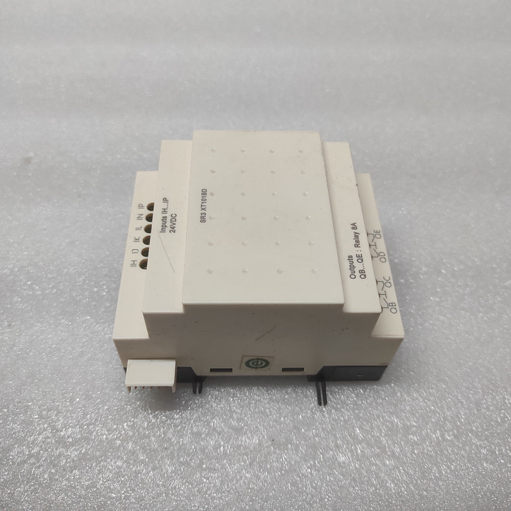 SE ZELIO SR3 XT101BD DISCRETE I/O EXTENSION MODULE 88960221
