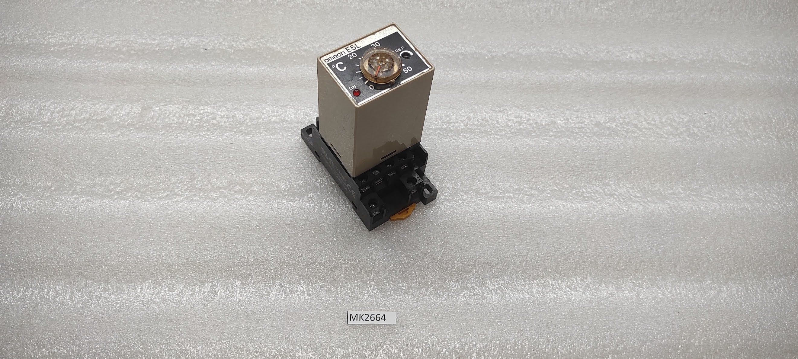 OMRON EL5-A TEMPERATURE CONTROLLER 0-50'C