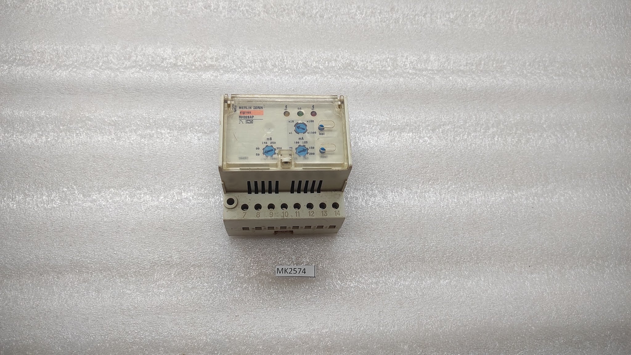MERLIN GERIN VIGIREX RH328AP RELAY