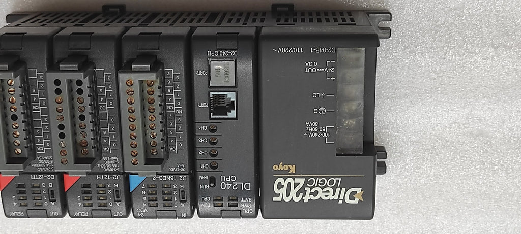 KOYO DIRECT LOGIC 205 PLC D2-04B-1 PS D2-240 CPU D2-16ND3-2 IN D2-12TR OUT