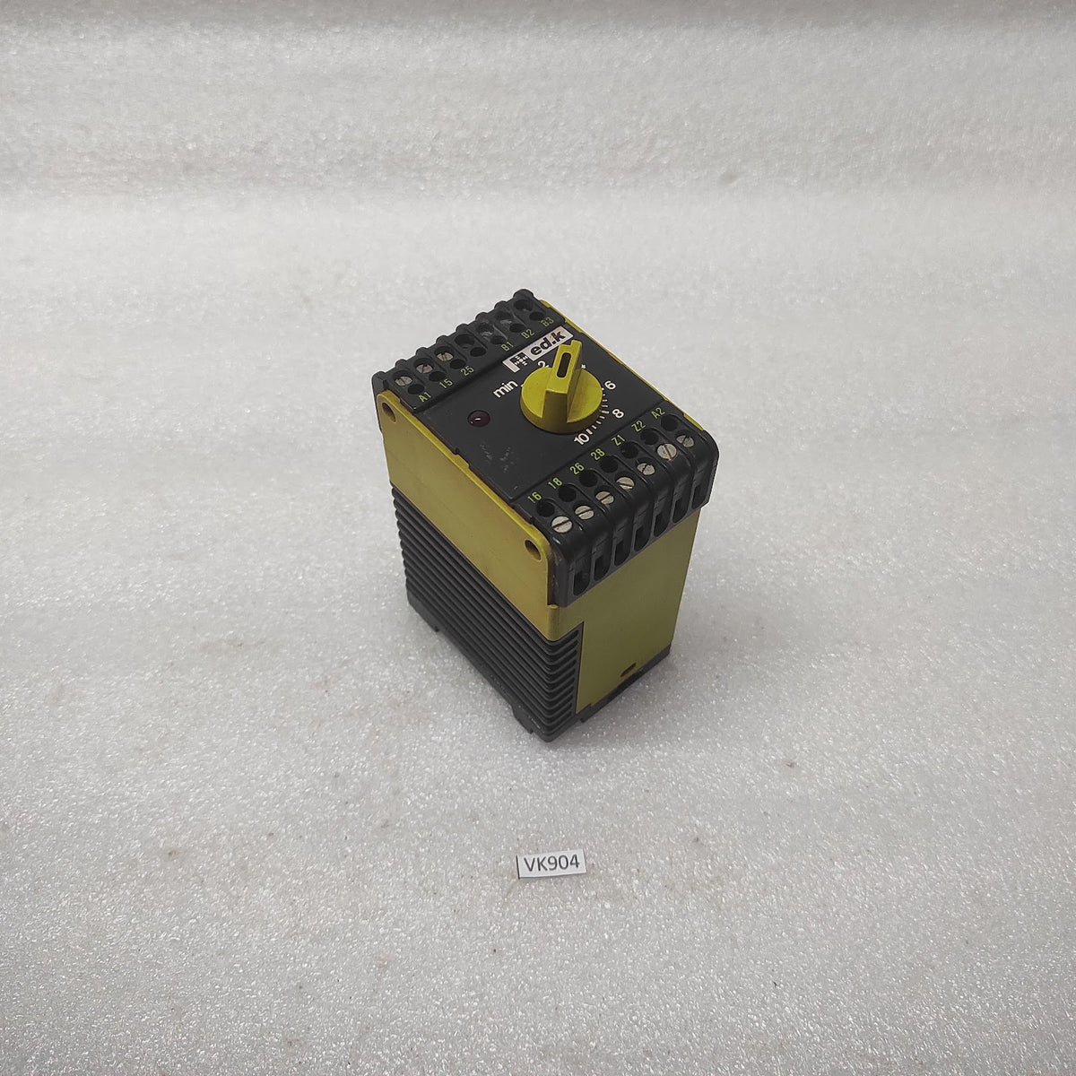 TELE EDK TIME RELAY 0-10MIN 220V