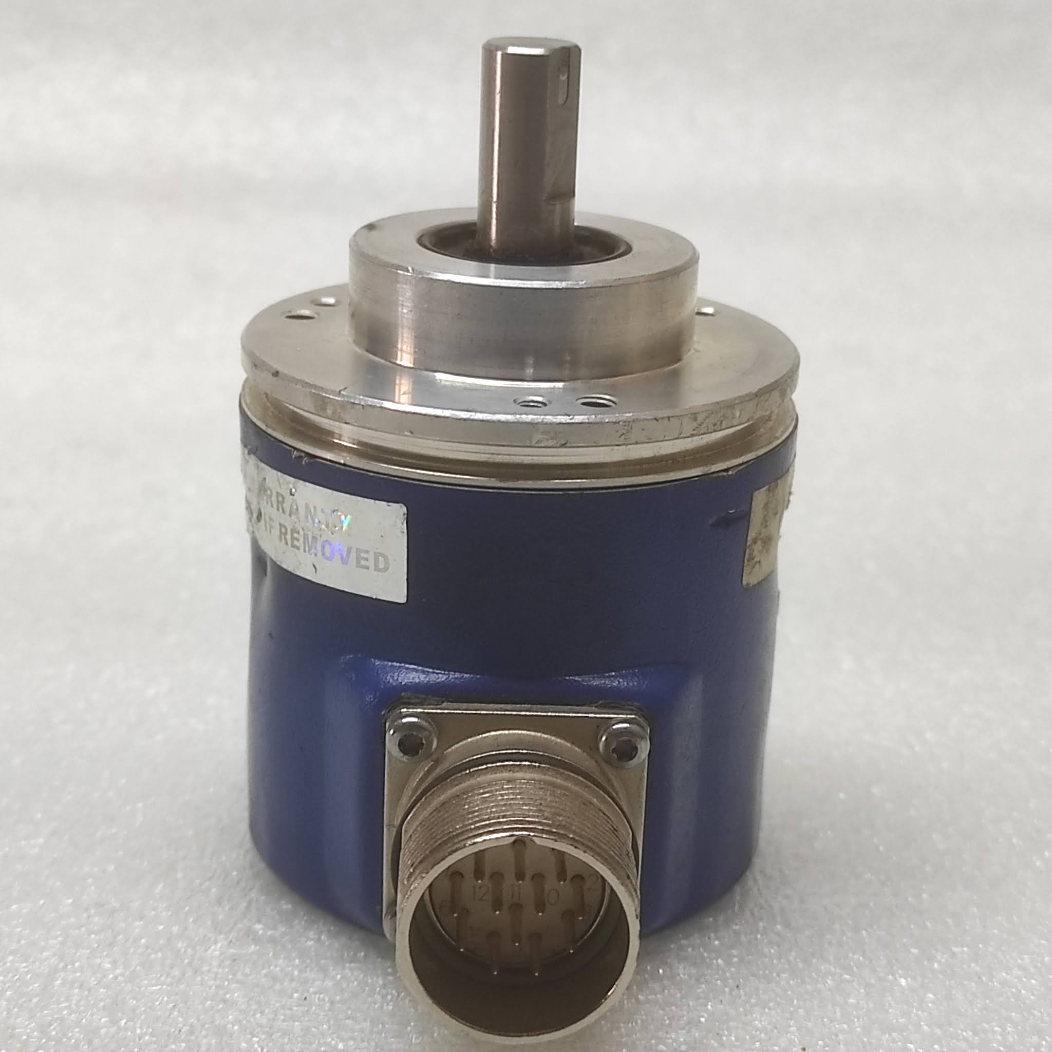 BAUMER GI357.A70C323N ENCODER/SENSOR 101440865-005 24VDC