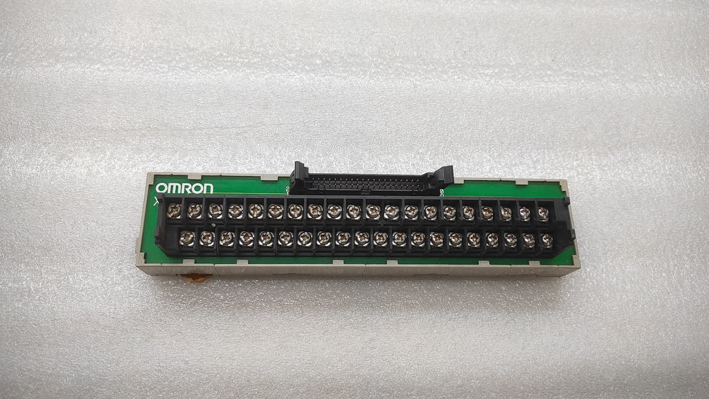 OMRON XW2B-40G5 INTERFACE MODULE M3.5 40PNT SCREW TERMINAL