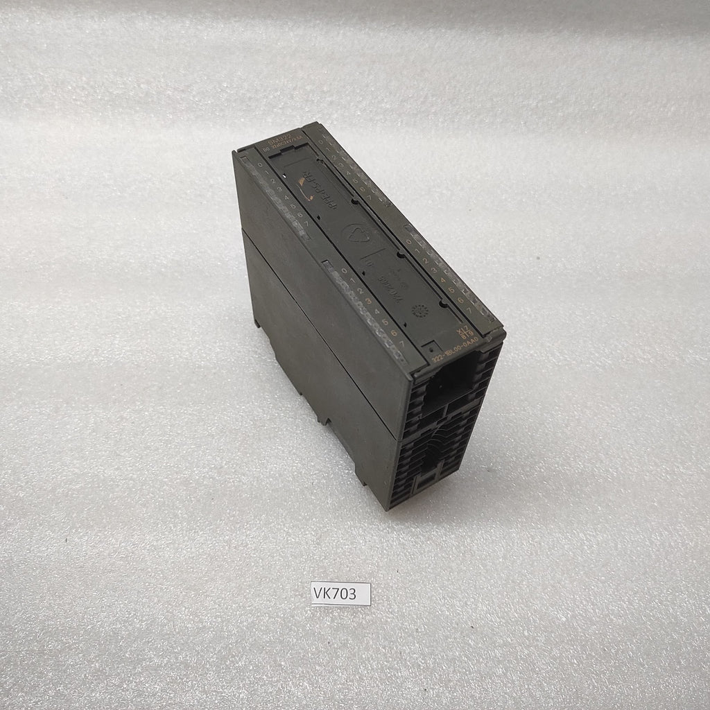 SIEMENS SM322 DIGITAL OUTPUT MODULE 6ES7 322-1BL00-0AA0