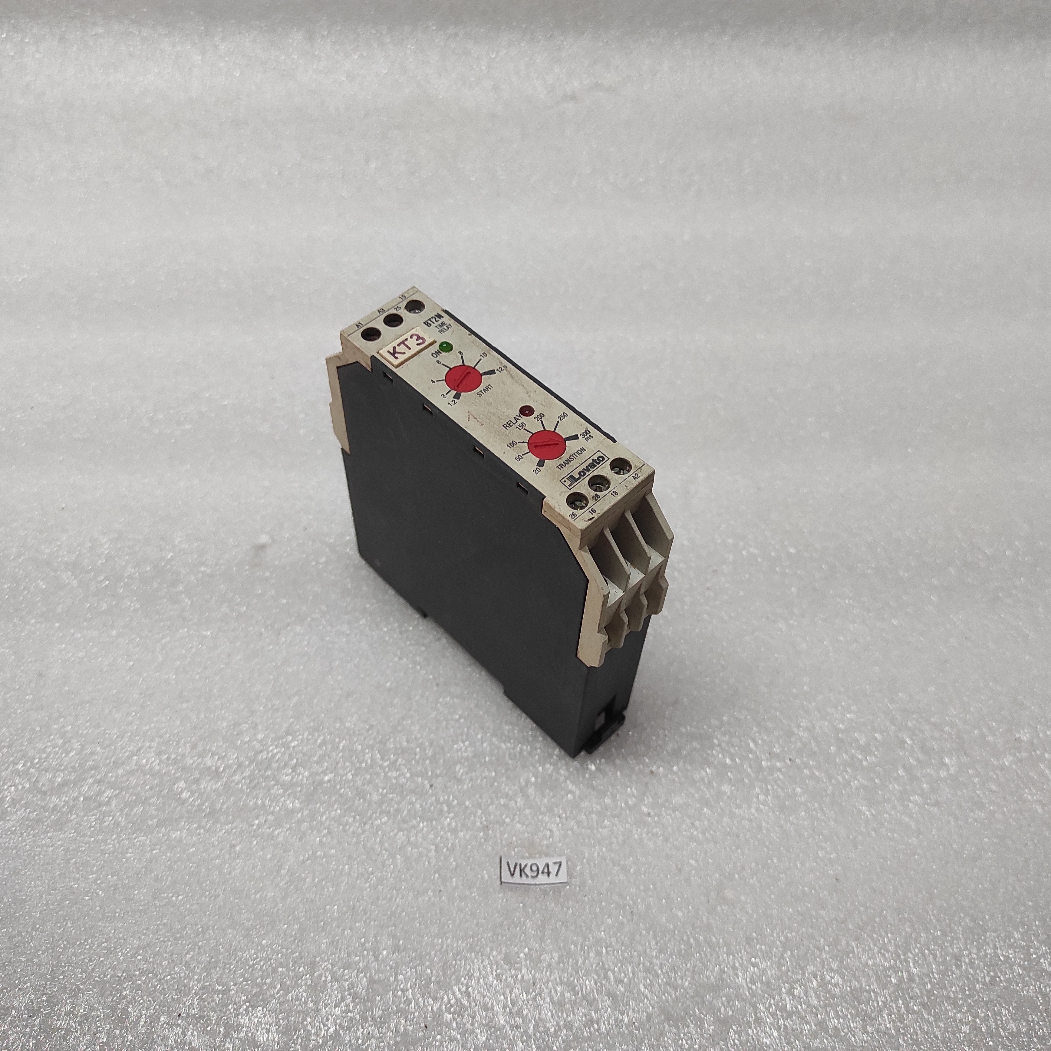 LOVATO BT2N12S110 FOR STARTERS ON DELAY 110-127V AC/24V AC-DC