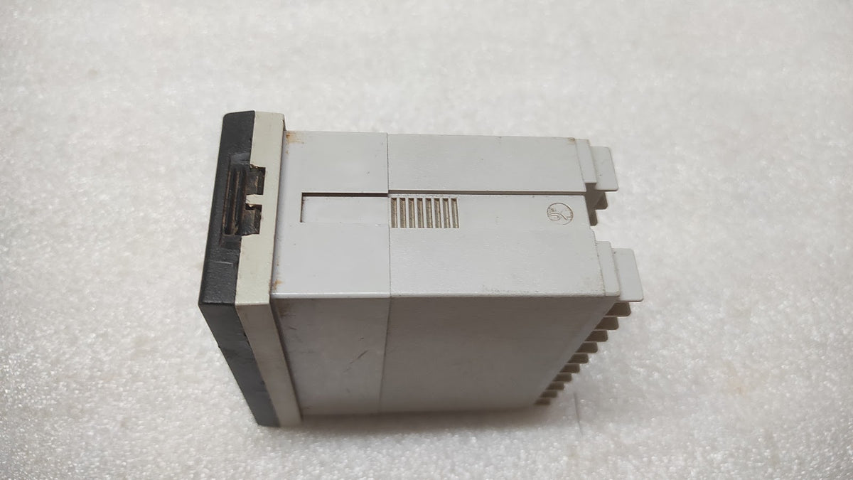TAIE FU86-701000 PID TEMPERATURE CONTROLLER 85-265V