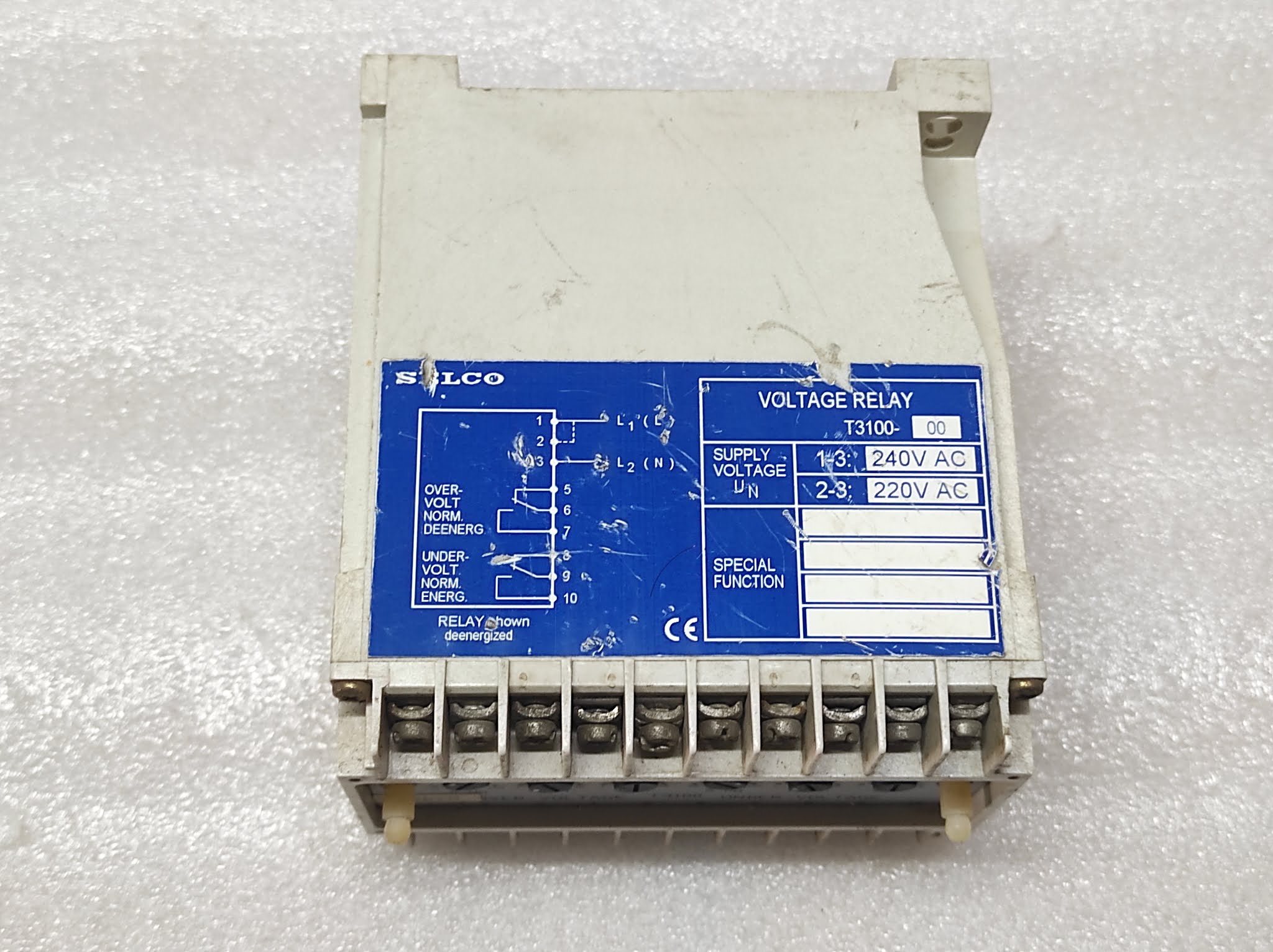SELCO T3100-00 VOLTAGE RELAY 240VAC