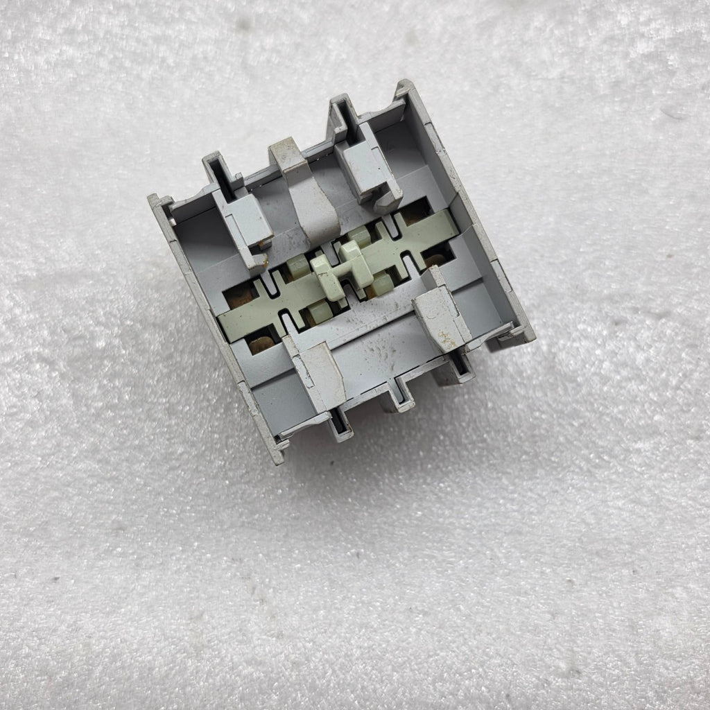 ALLEN BRADLEY CAT 100-F AUXILIARY CONTACT