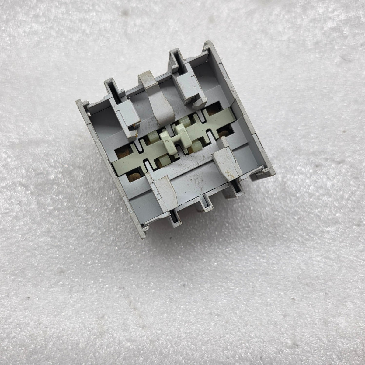 ALLEN BRADLEY CAT 100-F AUXILIARY CONTACT