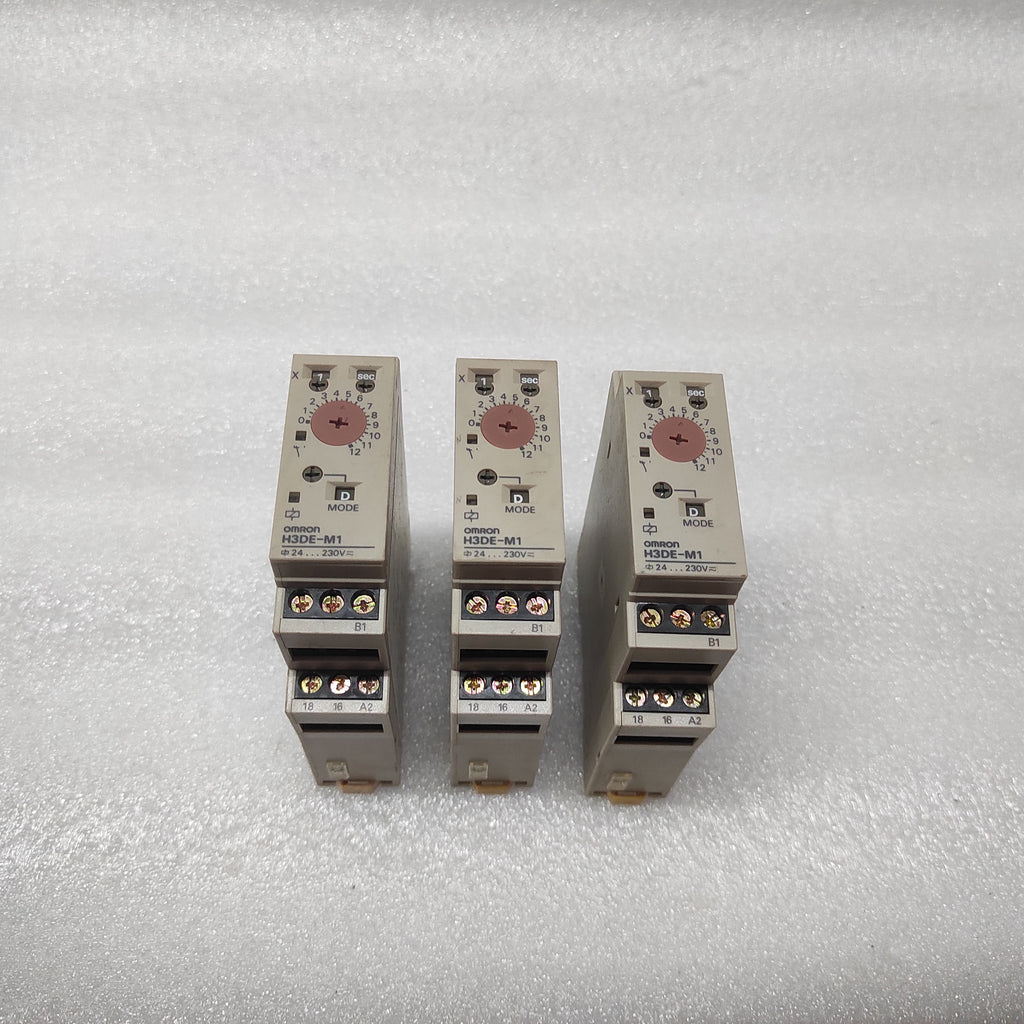 OMRON H3DE-M1 MULTIFUNCTION TIME DELAY RELAY 0.1S-120H 24-230VAC/DC