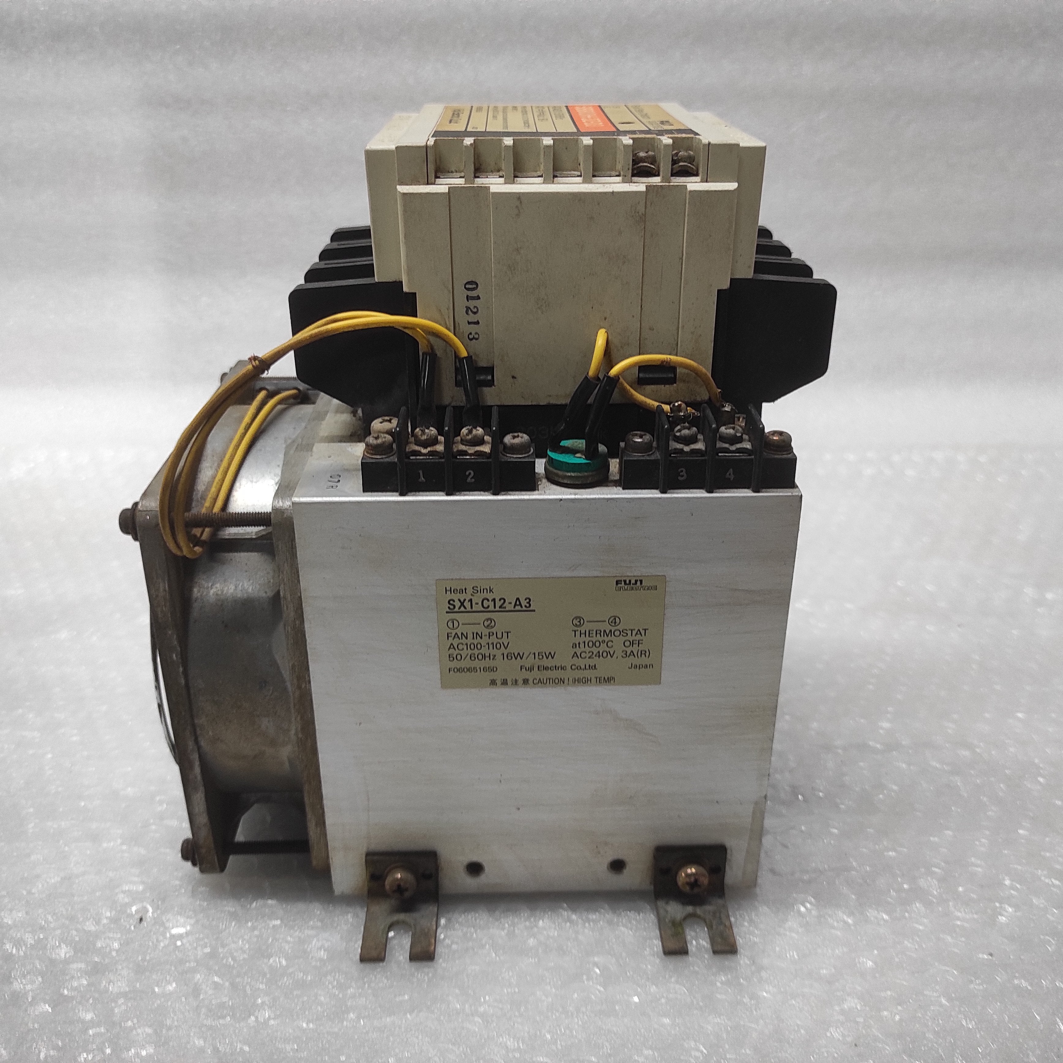 FUJI ELECTRIC SS803H-3Z-D3 SOLID STATE CONTACTOR WITH HEAT SINK SX1-C12-A3