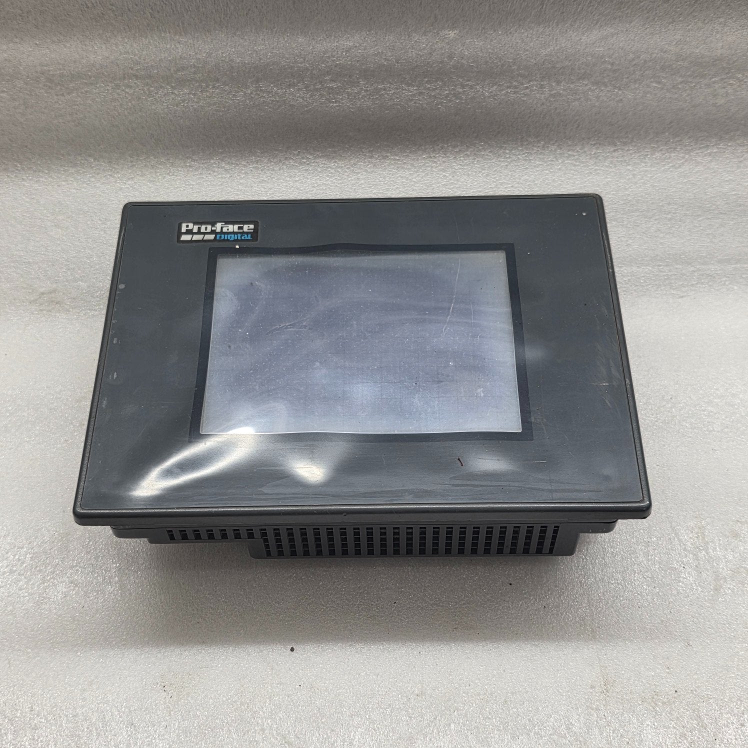 PROFACE 3180038-01 GRAPHIC PANEL GP37W3-BG41-24V