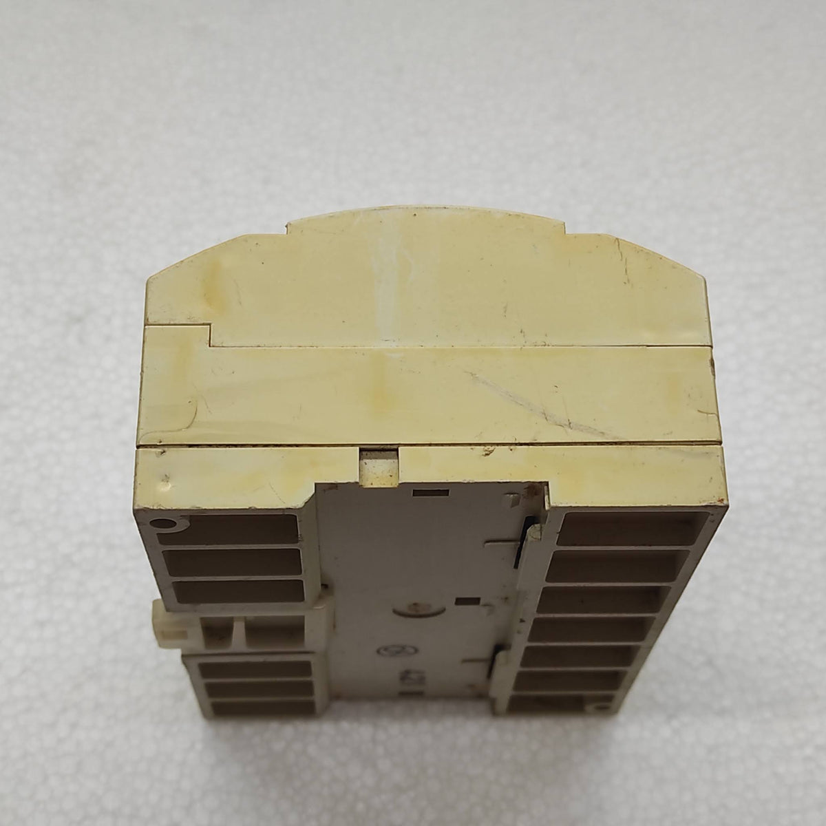 MITSUBISHI AL-20MR-D ALPHA LOGIC MODULE 24VDC
