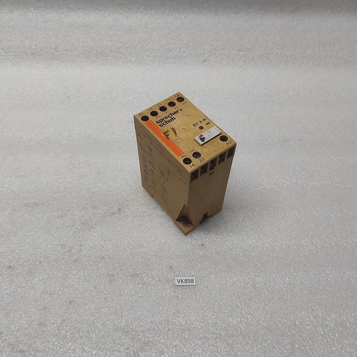 SPRECHER + SCHUH RT 3-A THERMISTOR PROTECTOR RELAY 220-230V
