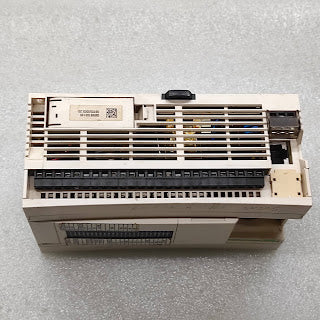 SE TWIDO TWDLCDE40DRF COMPACT PLC 24VDC