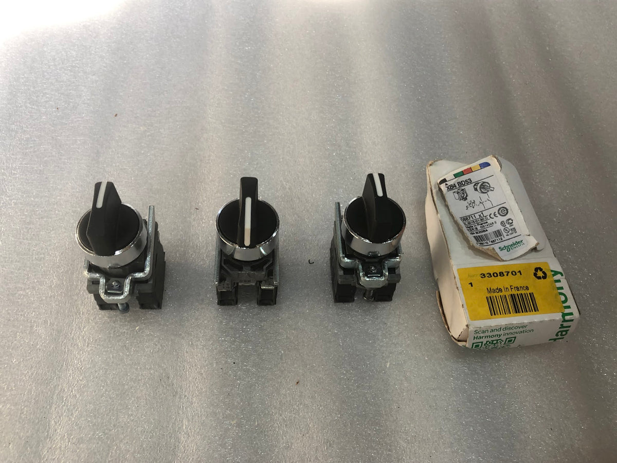 SE  XB4-BD53 SELECTOR SWITCH 38062