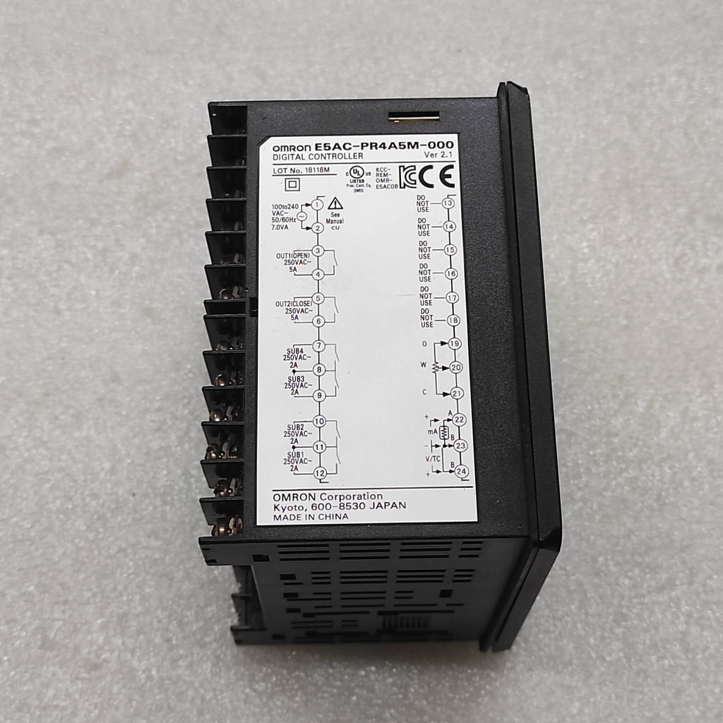 OMRON E5AC-PR4A5M-000 DIGITAL CONTROLLER 100-240VAC E5AC
