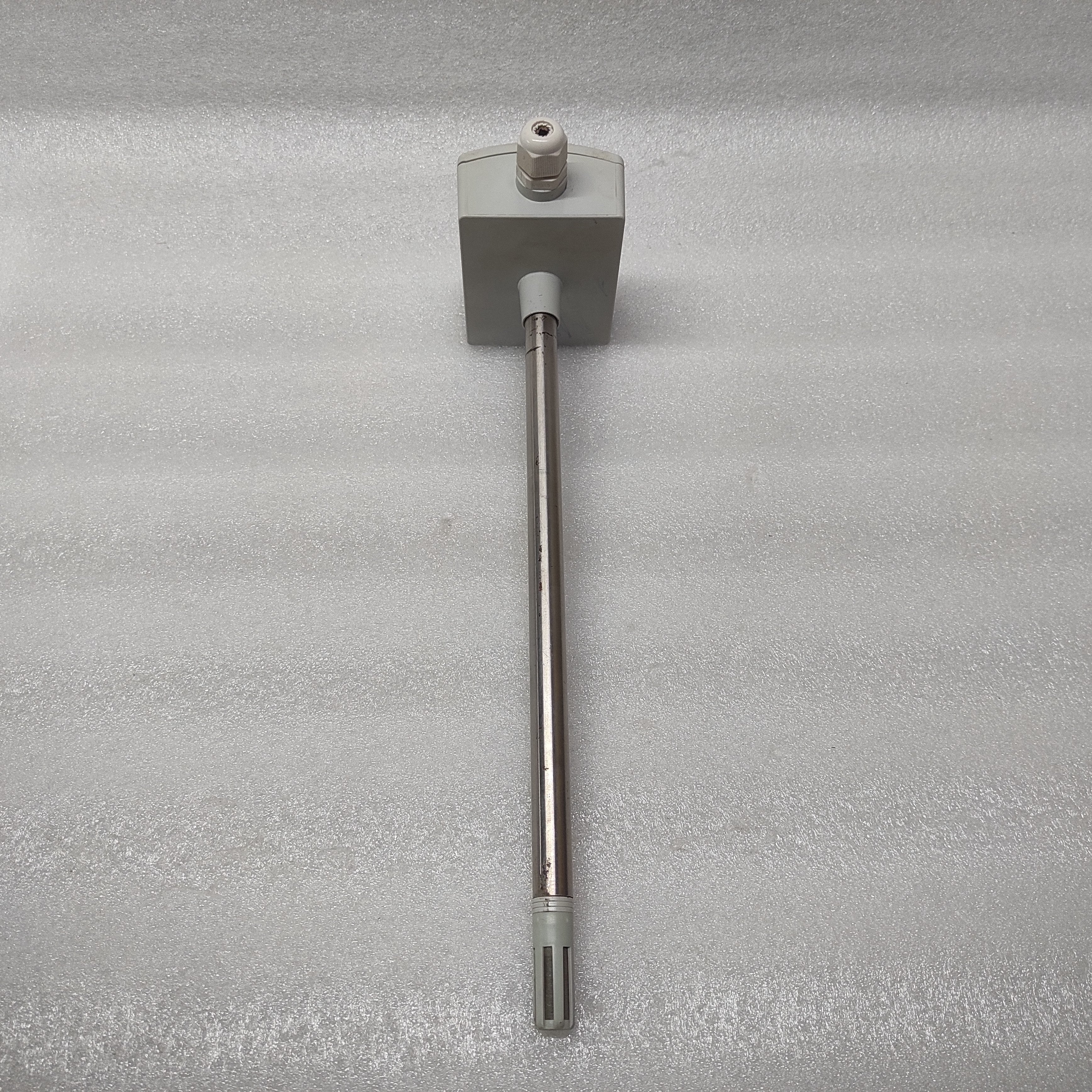 HONEYWELL H7080B3103 TEMPERATURE-HUMIDITY DUCT SENSOR 24VAC/DC PT1000