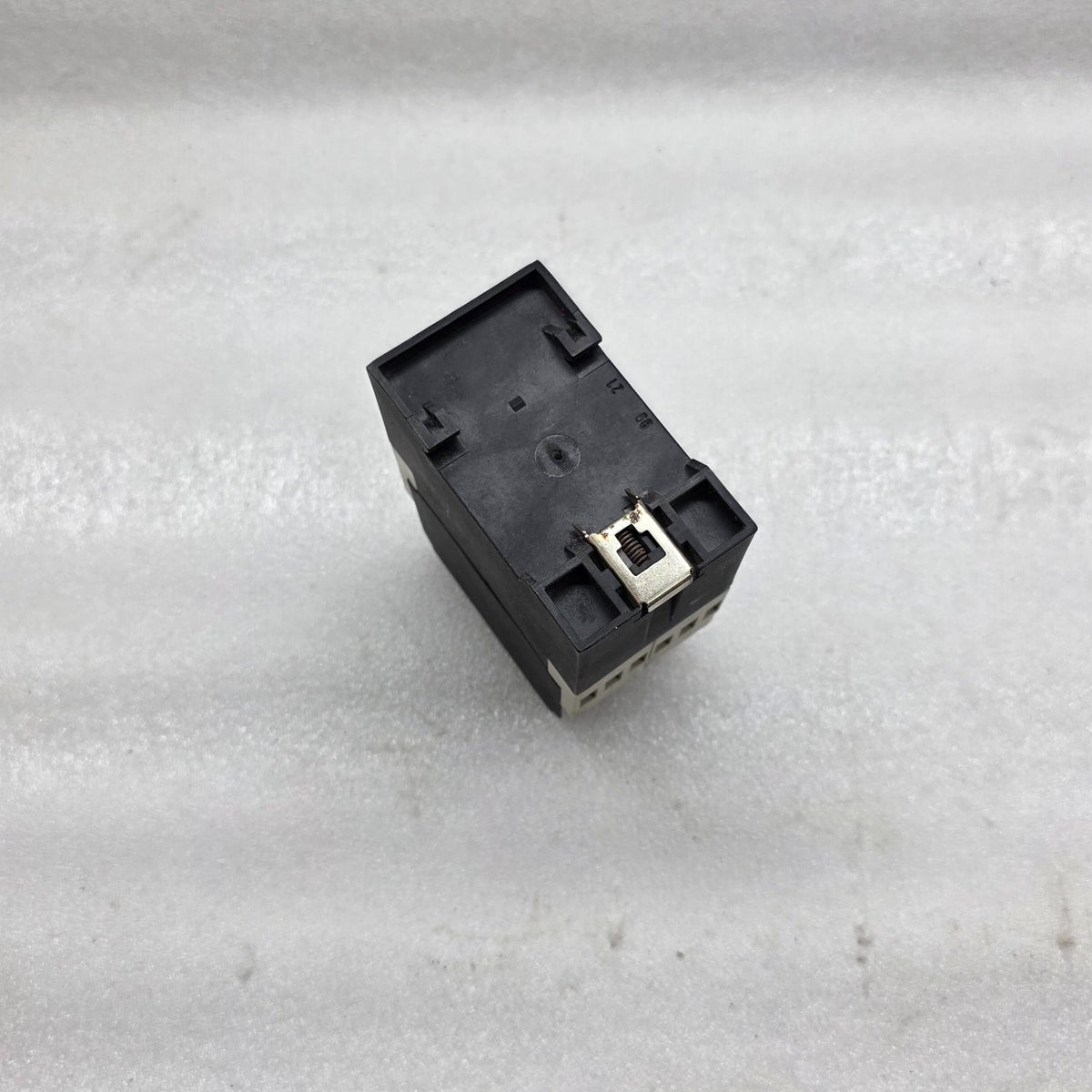 ENTRELEC ENN LIQUID LEVEL MONITORING RELAY  2.450.051.00 220-240V