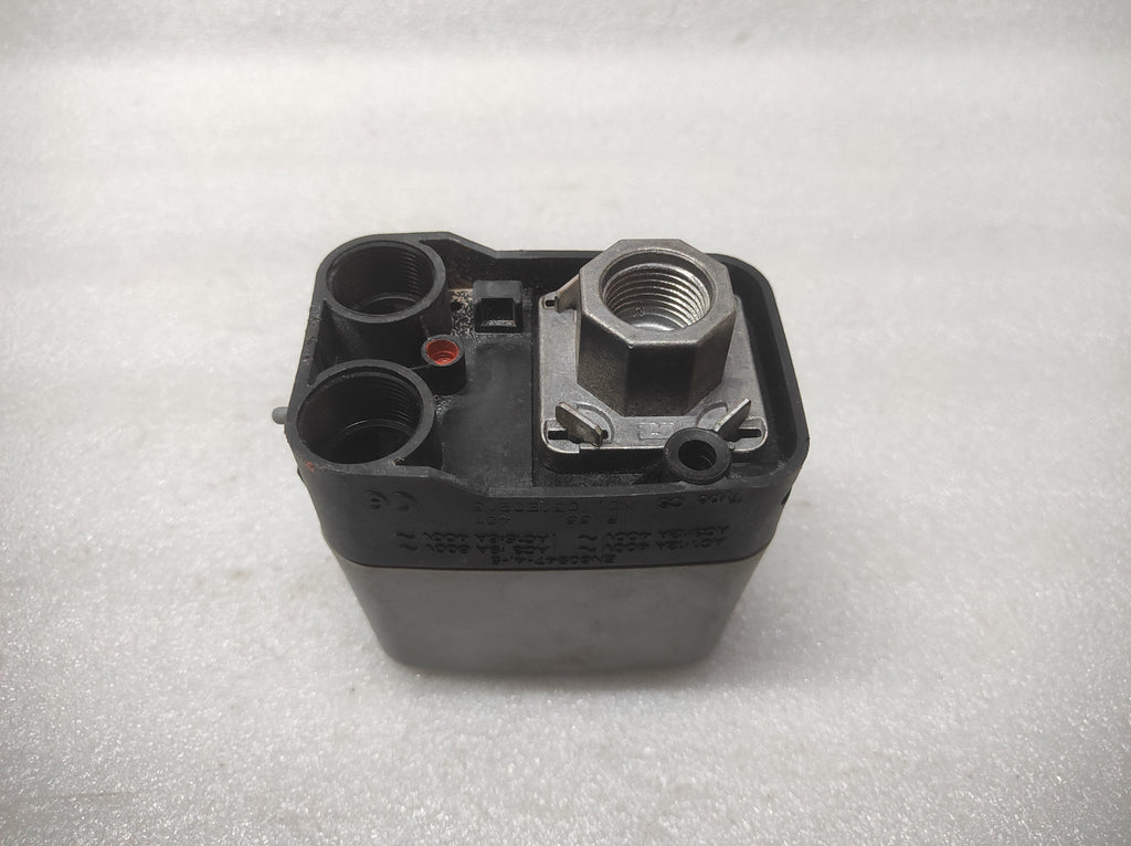 DANFOSS 031E0215 PRESSURE SWITCH