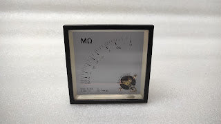 DAE BOONG D-300 MEGA OHM METER
