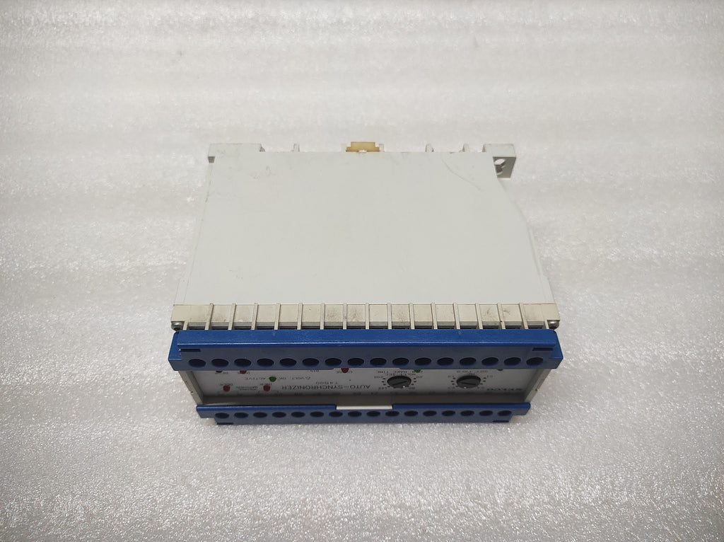 SELCO T4500-13 AUTO SYNCHRONIZER 110VAC