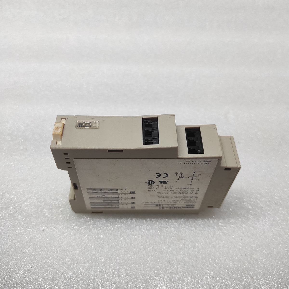OMRON H3DE-S1 MULTIFUNCTION TIME DELAY RELAY 24-230VAC/DC