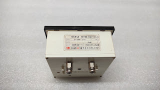 DAE BOONG D-300 MEGA OHM METER