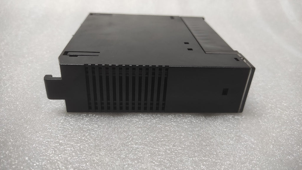 GE FANUC IC693MDL931D OUTPUT MODULE