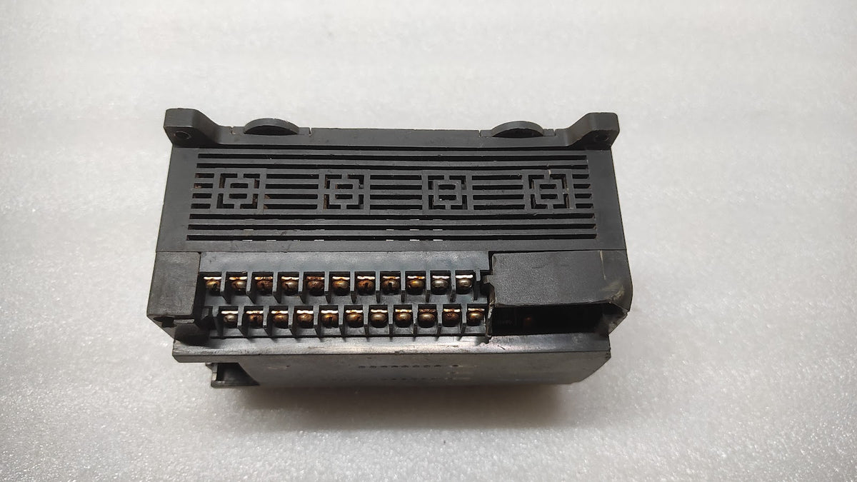 LS ELECTRIC K7M-DR20UE PROGRAMMABLE LOGIC CONTROLLER 100-240VAC