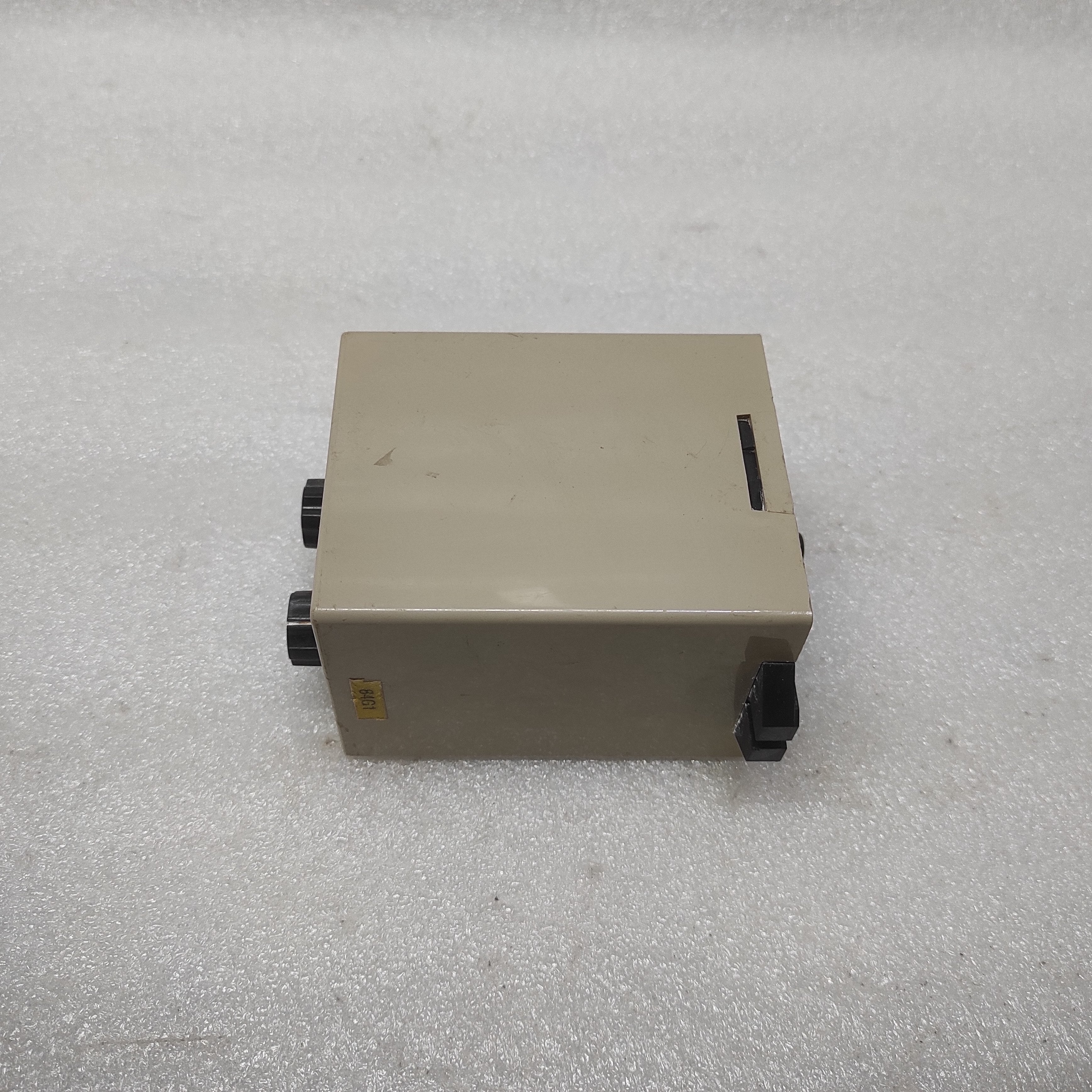OMRON SDV-FL2 VOLTAGE SENSOR 24VDC