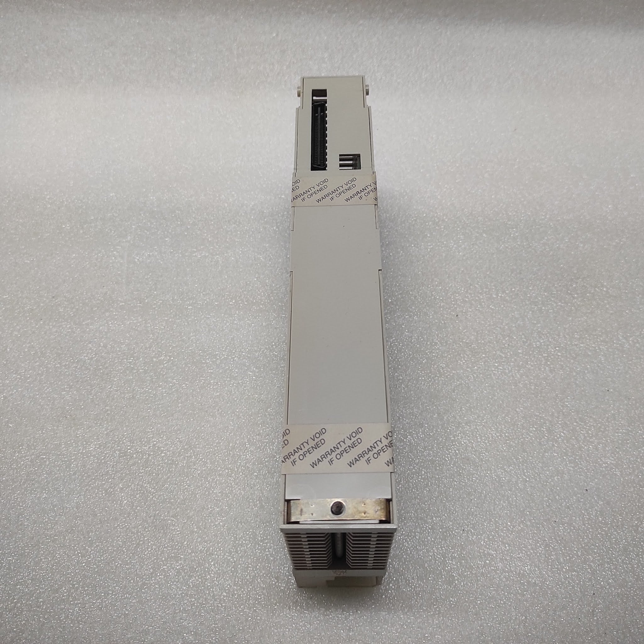 SE 140EHC10500 INPUT/OUTPUT 8-CH MODULE