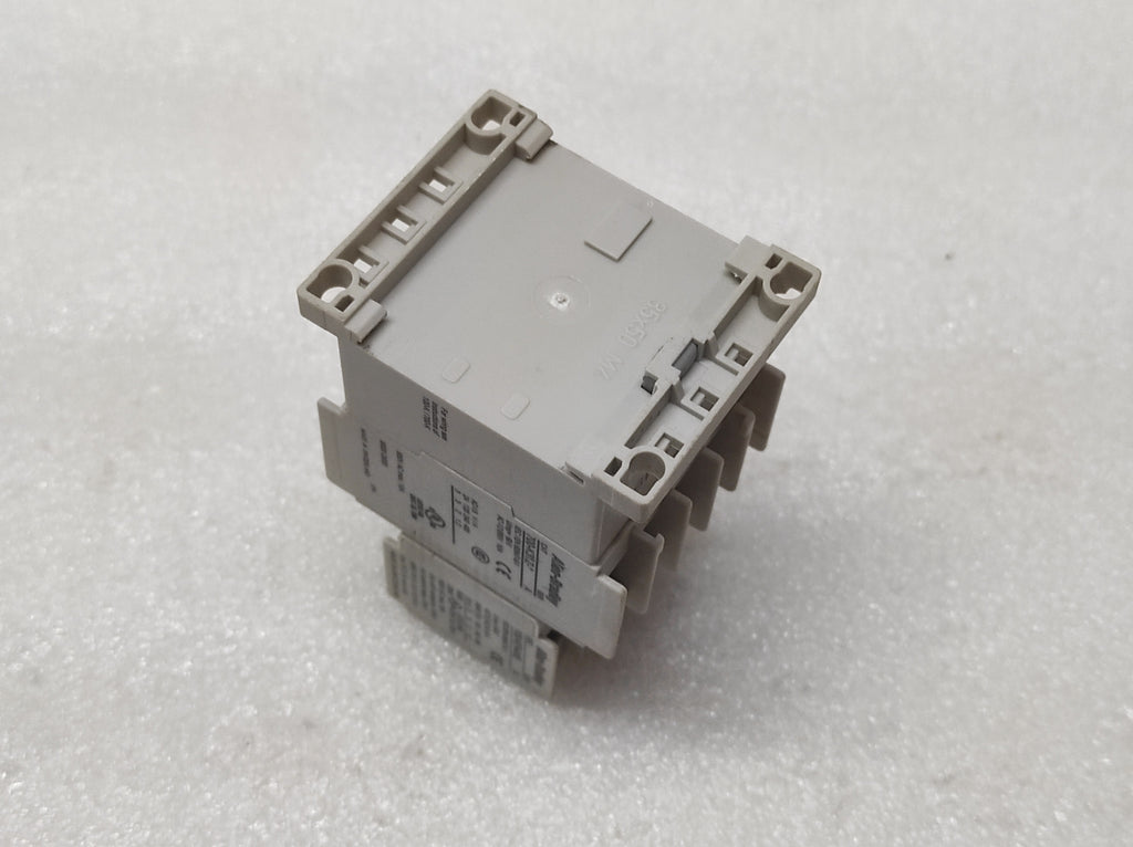 ALLEN BRADLEY CAT 700-K31Z CONTROL RELAY 100-KFA40E COIL VOLTAGE 110V