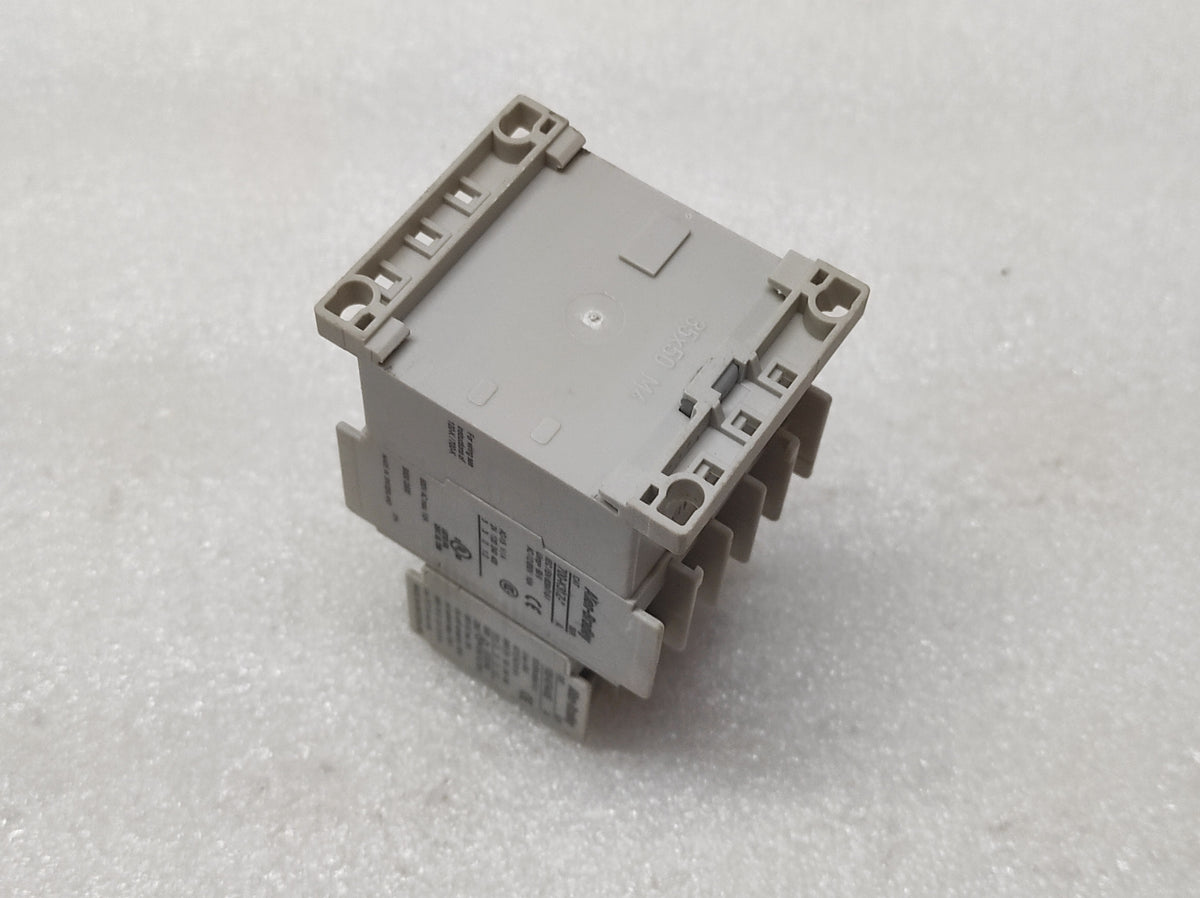 ALLEN BRADLEY CAT 700-K31Z CONTROL RELAY 100-KFA40E COIL VOLTAGE 110V