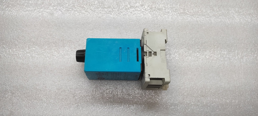 IDEC RTE-P1AD24 ELECTRONIC TIMER 24VAC-DC
