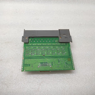ALLEN BRADLEY CAT 1746-OB16 SLC500 OUTPUT MODULE