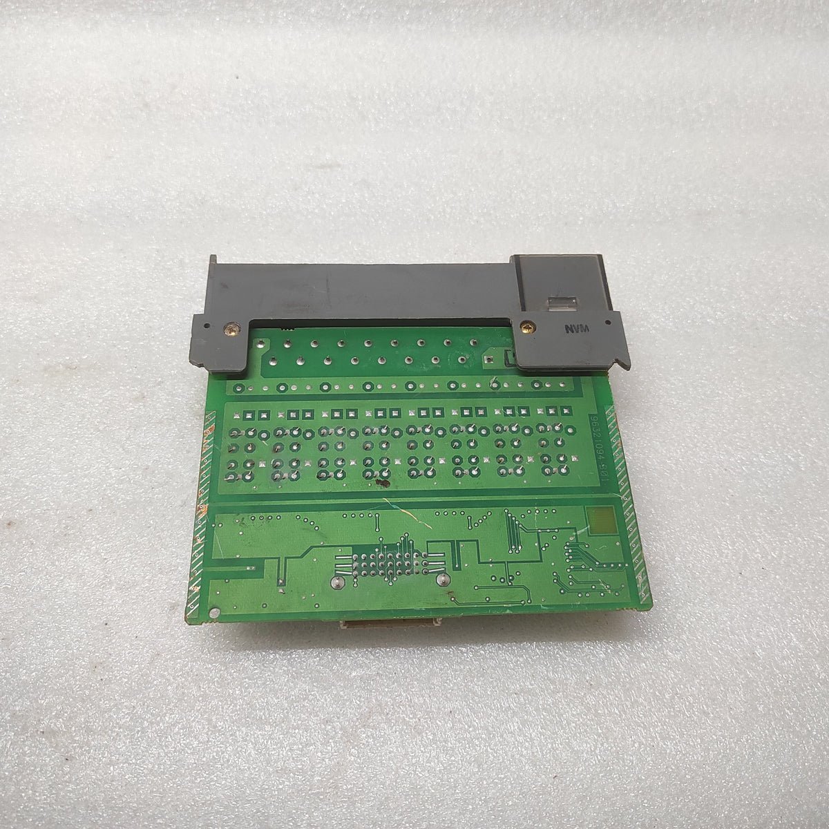 ALLEN BRADLEY CAT 1746-OB16 SLC500 OUTPUT MODULE