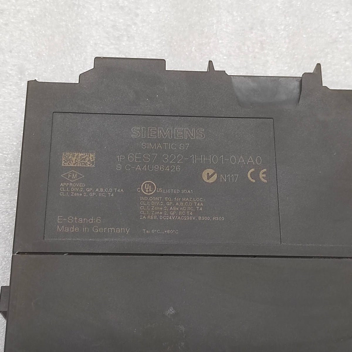 SIEMENS 6ES7 322-1HH01-0AA0 OUTPUT MODULE