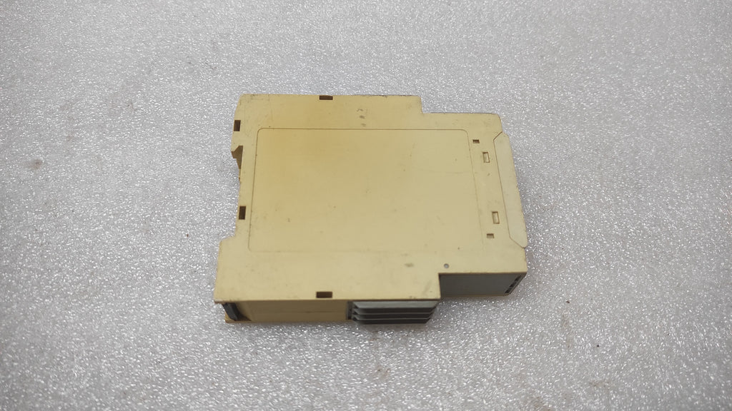 CARLO GAVAZZI DUB02CT23 OVER-UNDER VOLTAGE RELAY 24/115/230V
