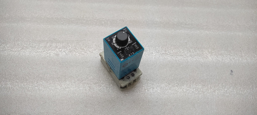 IDEC RTE-P1AD24 ELECTRONIC TIMER 24VAC-DC