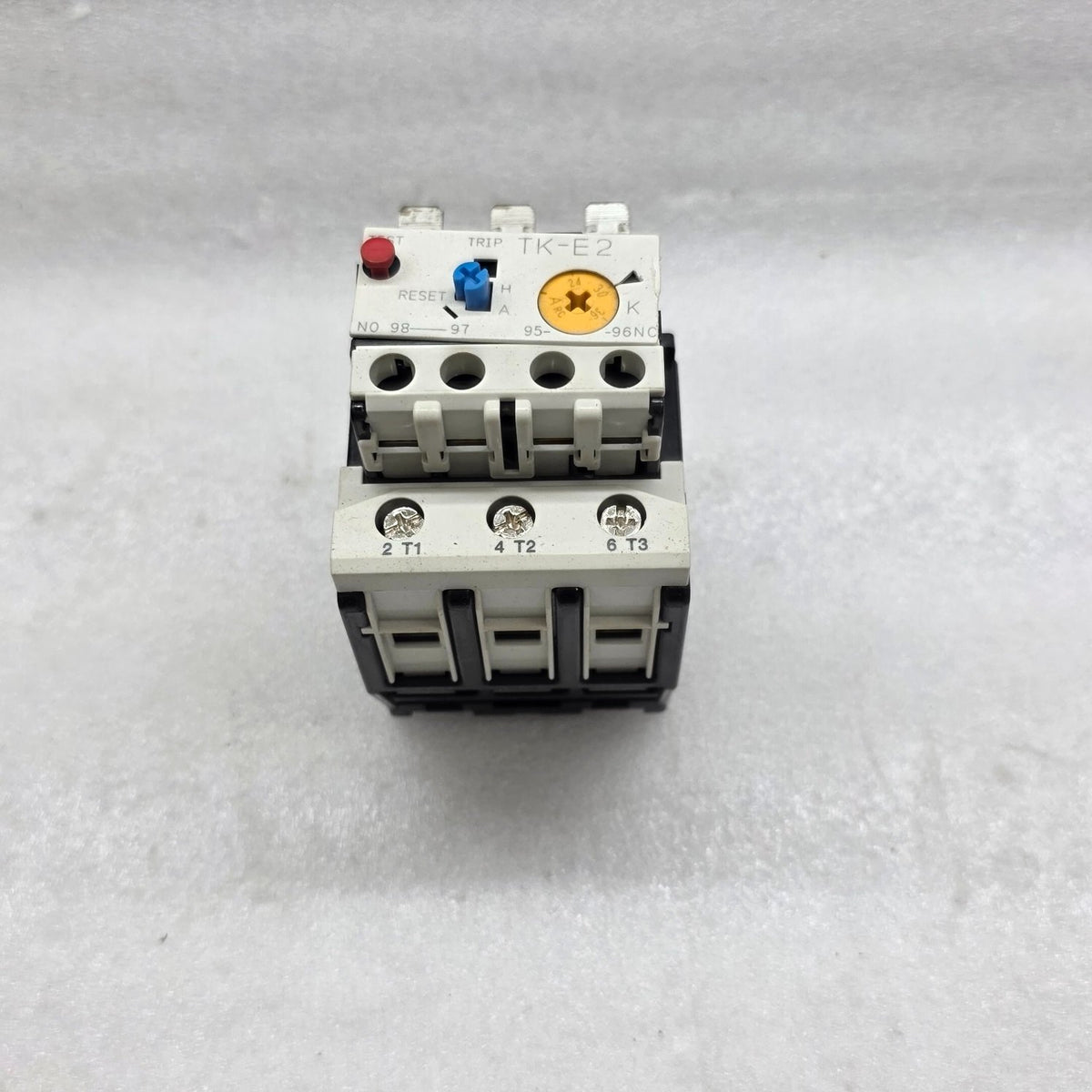 FUJI ELECTRIC TK-E2 THERMAL OVERLOAD RELAY 24-36A