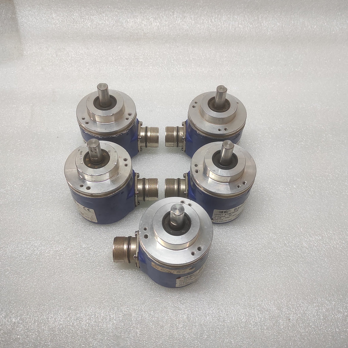BAUMER GI357.A70C323N ENCODER/SENSOR 101440865-005 24VDC