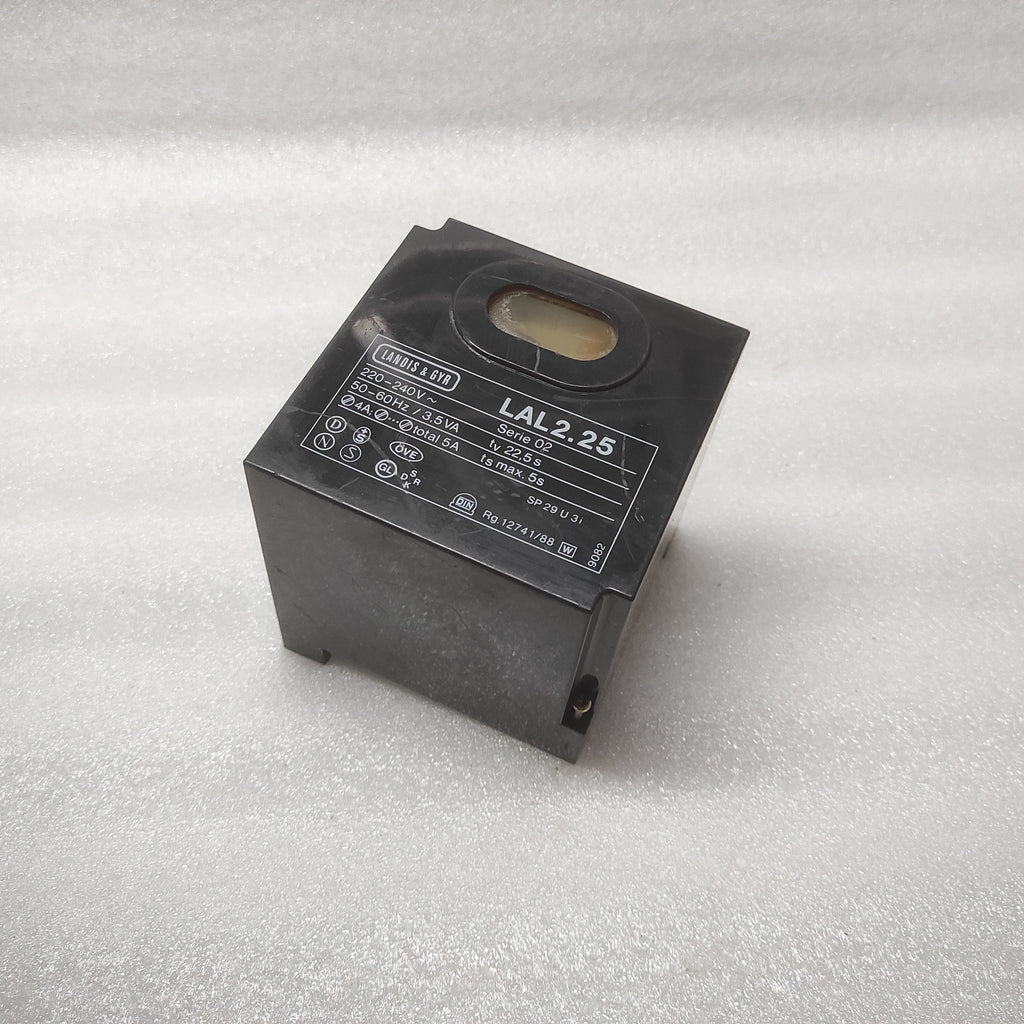 Landis & Gyr LAL 2.25 Burner Control 220-240 VAC WITHOUT BASE