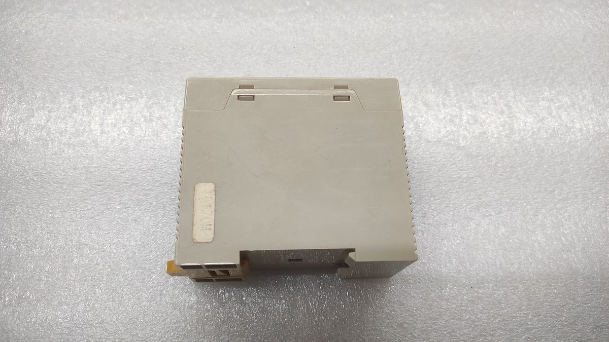 OMRON S82S-7724 DC-DC POWER SUPPLY 24VDC 0.3A
