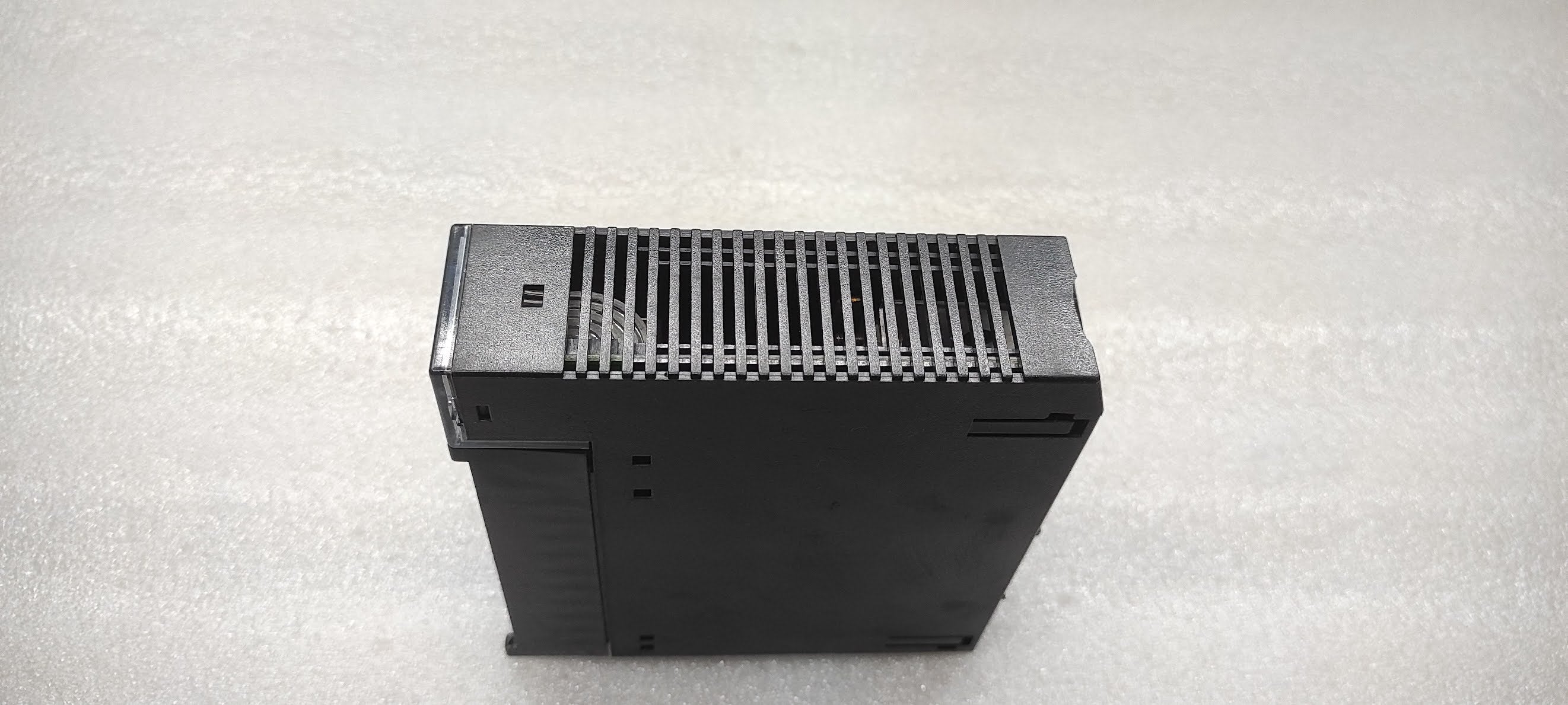 GE IC693MDL330F OUTPUT MODULE