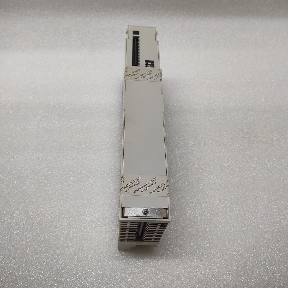 SE 140DDO84300 10-60 VDC OUTPUT MODULE