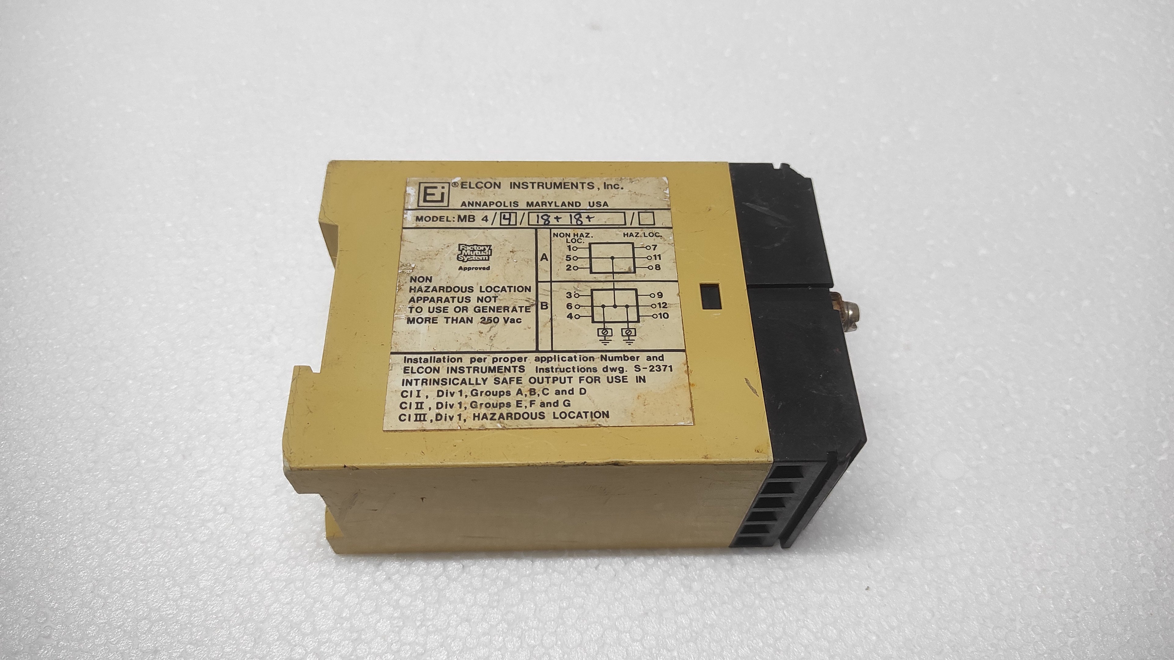 ELCON INSTRUMENT MB4/4/18+18 INTRINSIC SAFETY BARRIER MB 4-4-18-18