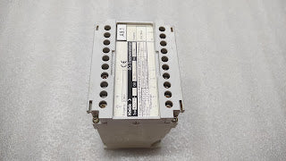 KNICK 8439 A1 DC-ISOLATING AMPLIFIER CRACKED BODY