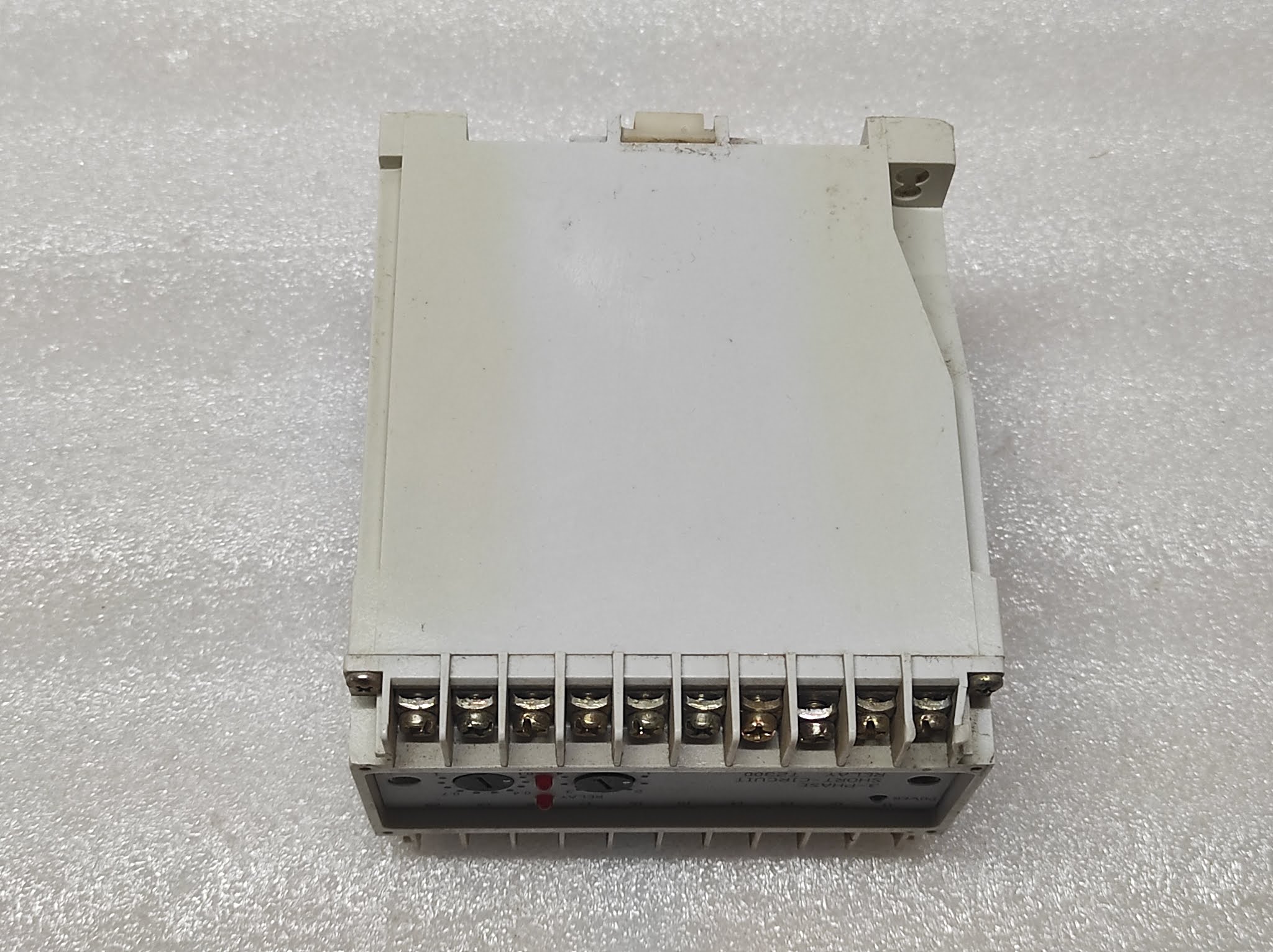 SELCO T2300-04 3-PHASE SHORT CIRCUIT RELAY 110V