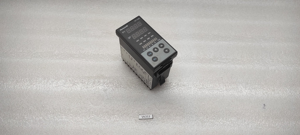 HONEYWELL DC1020 TEMPERATURE CONTROLLER DC1020CT30100B-E 85-265V